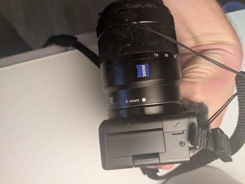 Sony zeiss 70mm - zeiss, f4